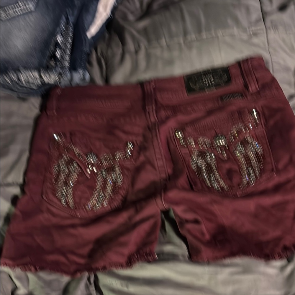 Miss Me Women's Embellished Burgundy cut off Shorts